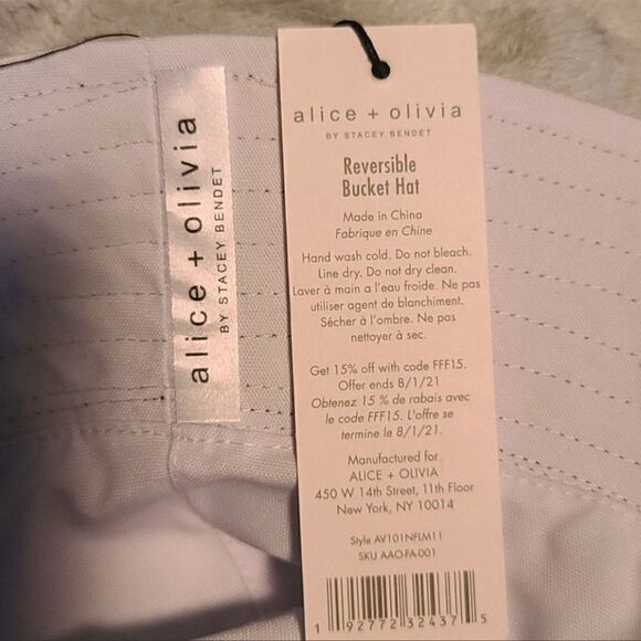 Alice + Olivia Reversible Bucket Hat - New In Package main image 4